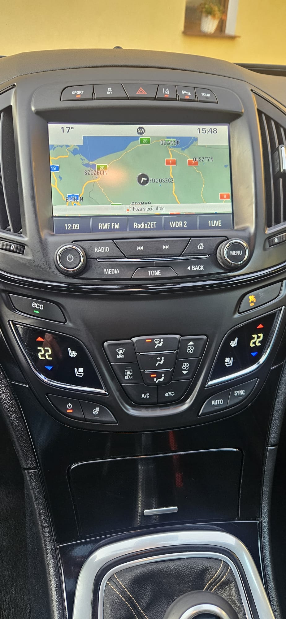 
								Opel Insignia 2.0 Turbo full									