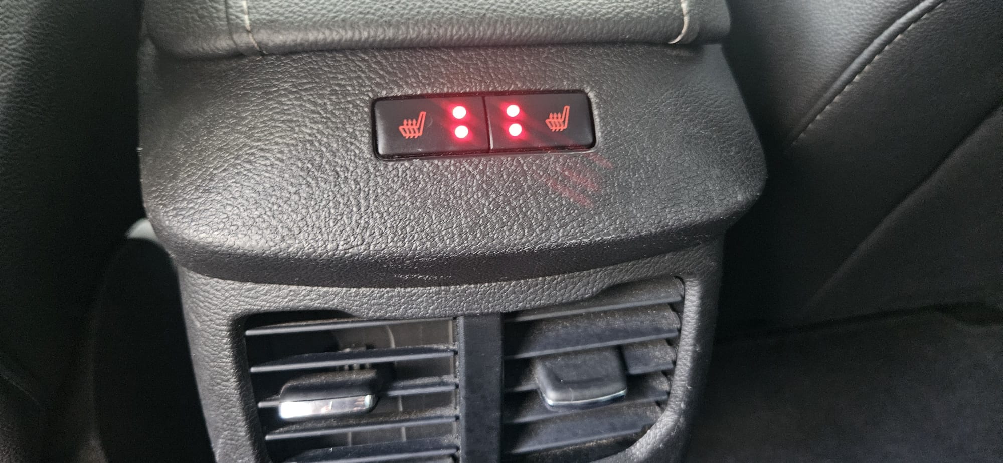 
								Ford Mondeo Mk5 2.0 TDCi 180 KM full									