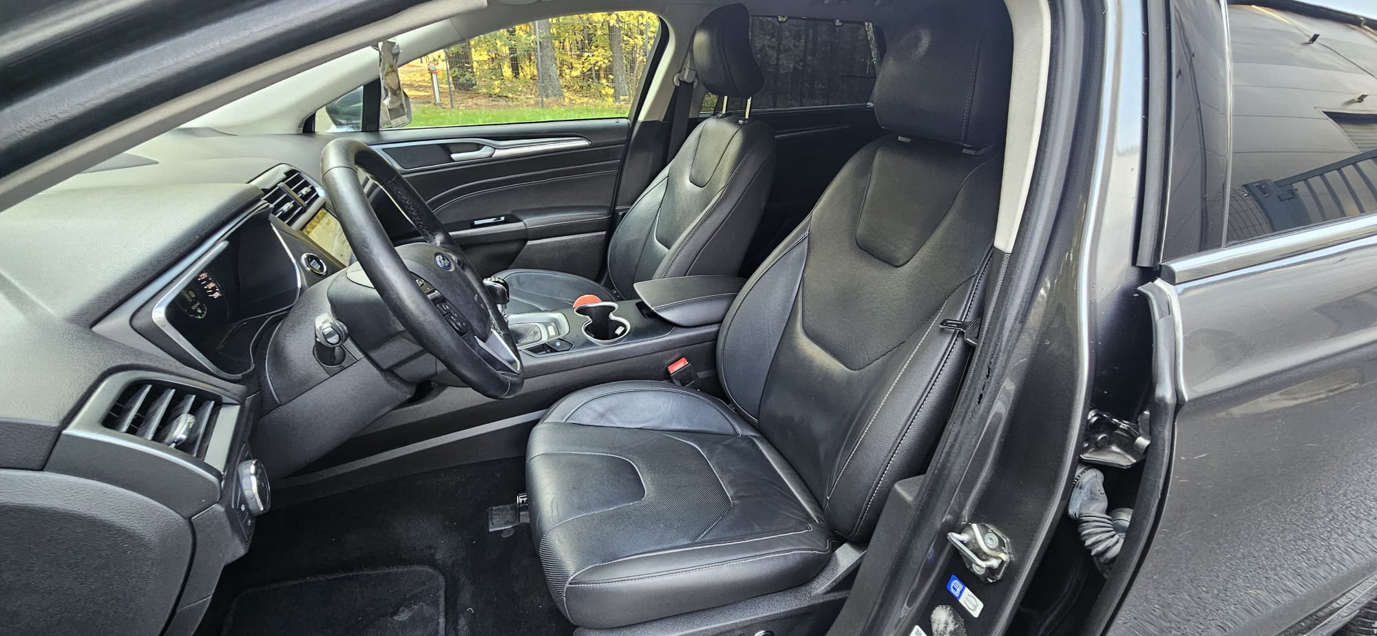 
								Ford Mondeo Mk5 2.0 TDCi 180 KM full									