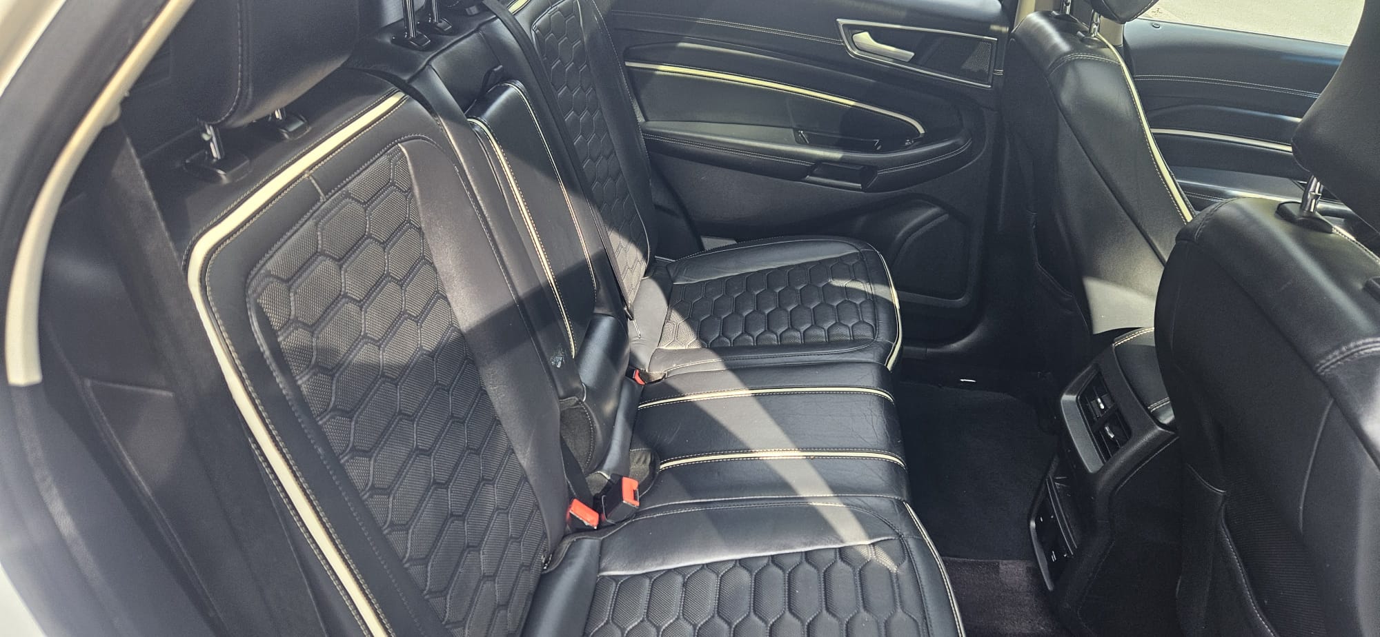 
								Ford Edge Vignale 2.0 tdci Automat 210 KM Zarejstrowany w Polsce full									