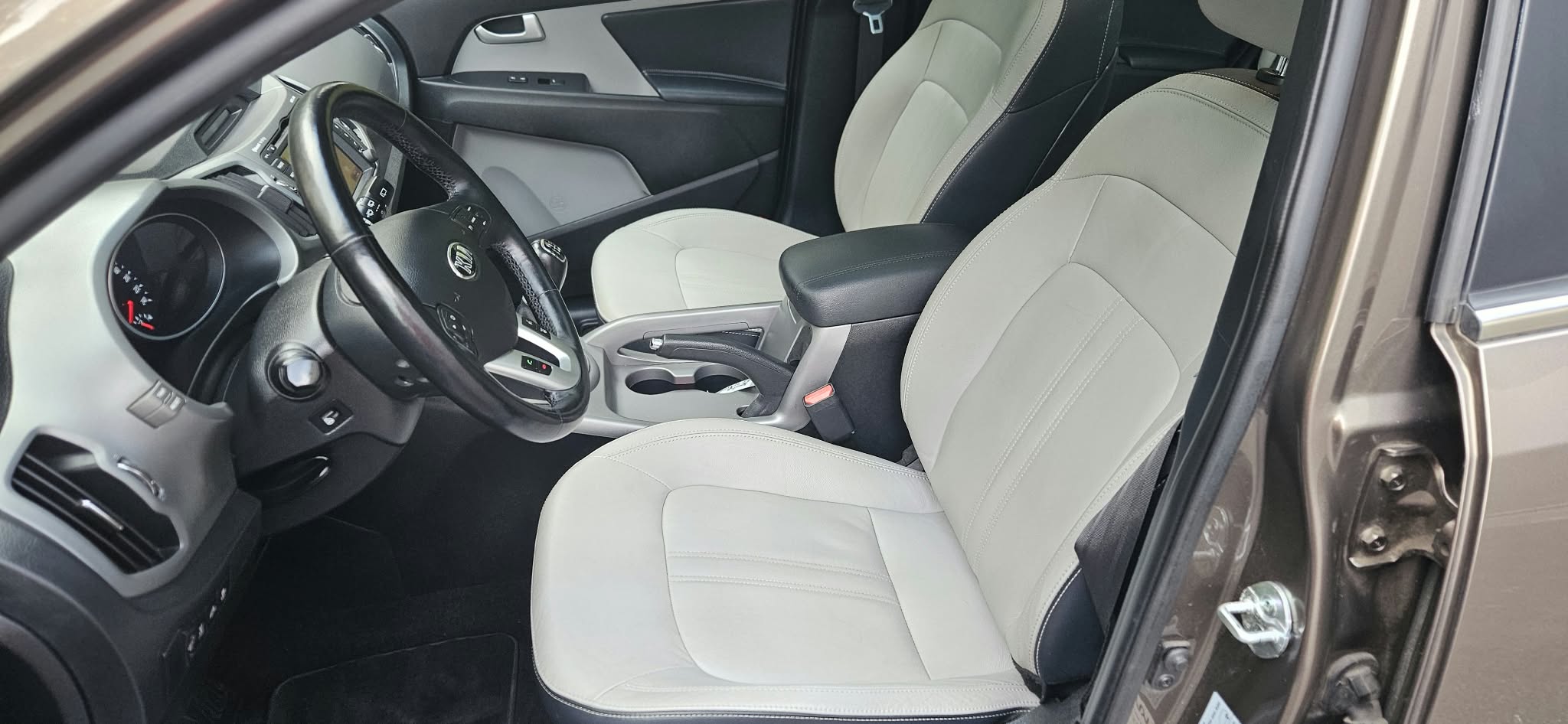 
								Kia Sportage 4X4 2.0 CRDI 184 KM Manual Niemcy full									
