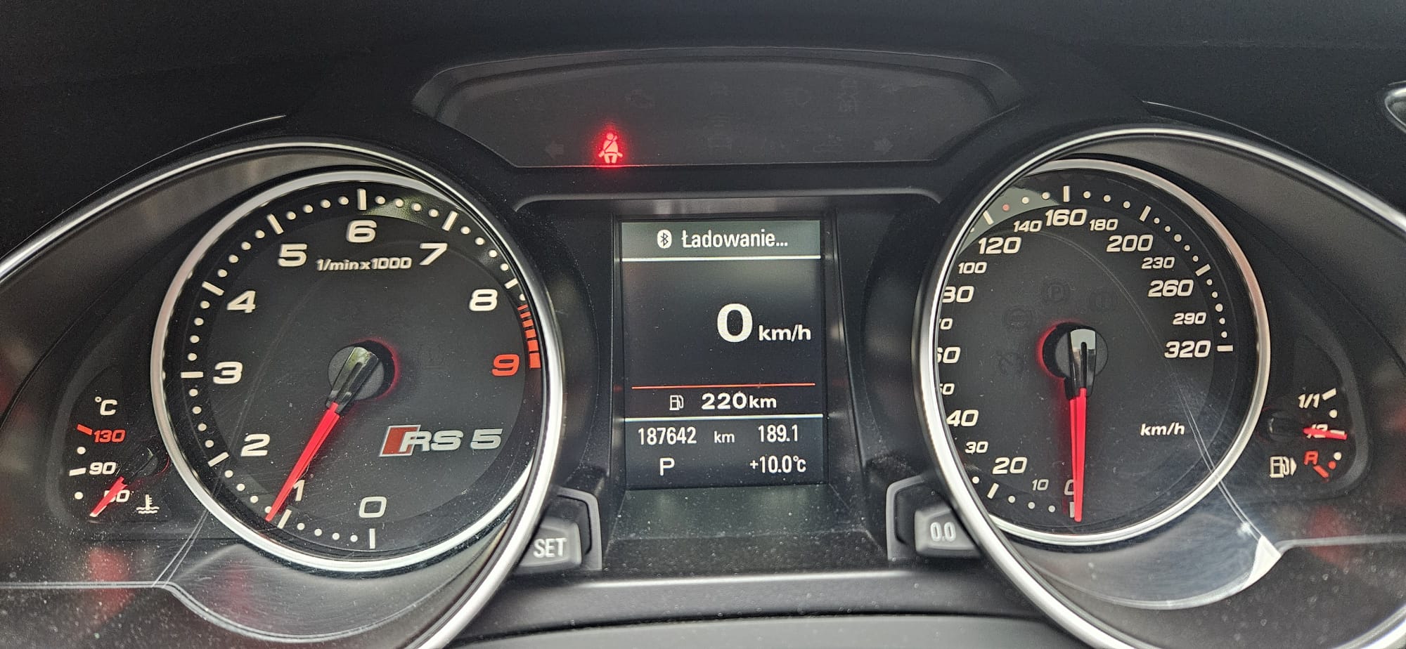 
								Audi RS5 4.2 FSI 450 KM Prawdziwa Bestia Salon Polska full									