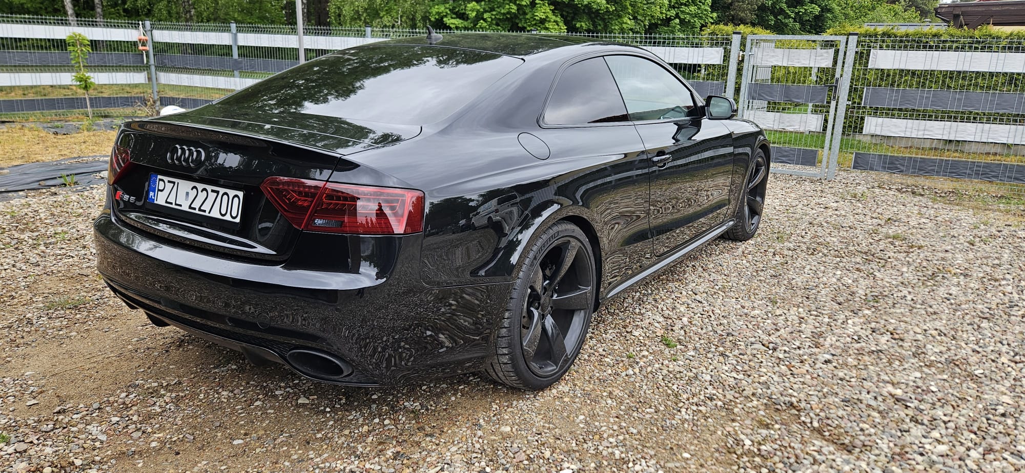 
								Audi RS5 4.2 FSI 450 KM Prawdziwa Bestia Salon Polska full									